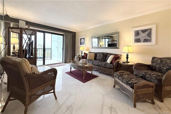 Foto del edificio - 40 NE Plantation Rd