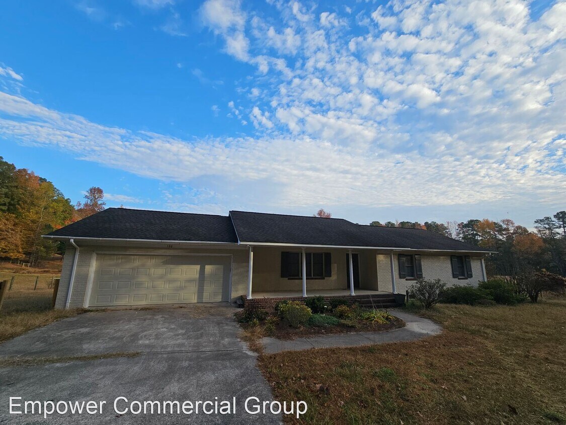 3 br, 2 bath House 126 Spivey Lane House Rental in Sanford, NC