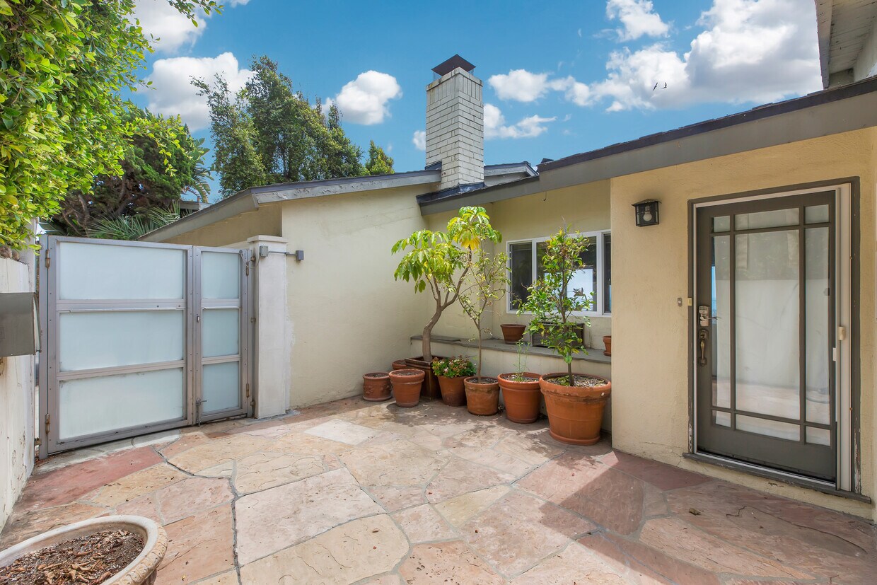 Primary Photo - 17734 Porto Marina Way