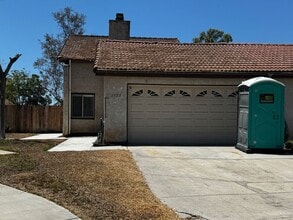 Building Photo - 1577 Greencrest Ct