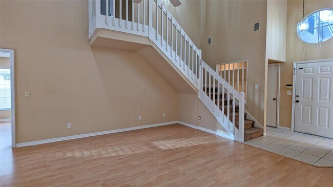 Building Photo - 4029 Quail Briar Dr