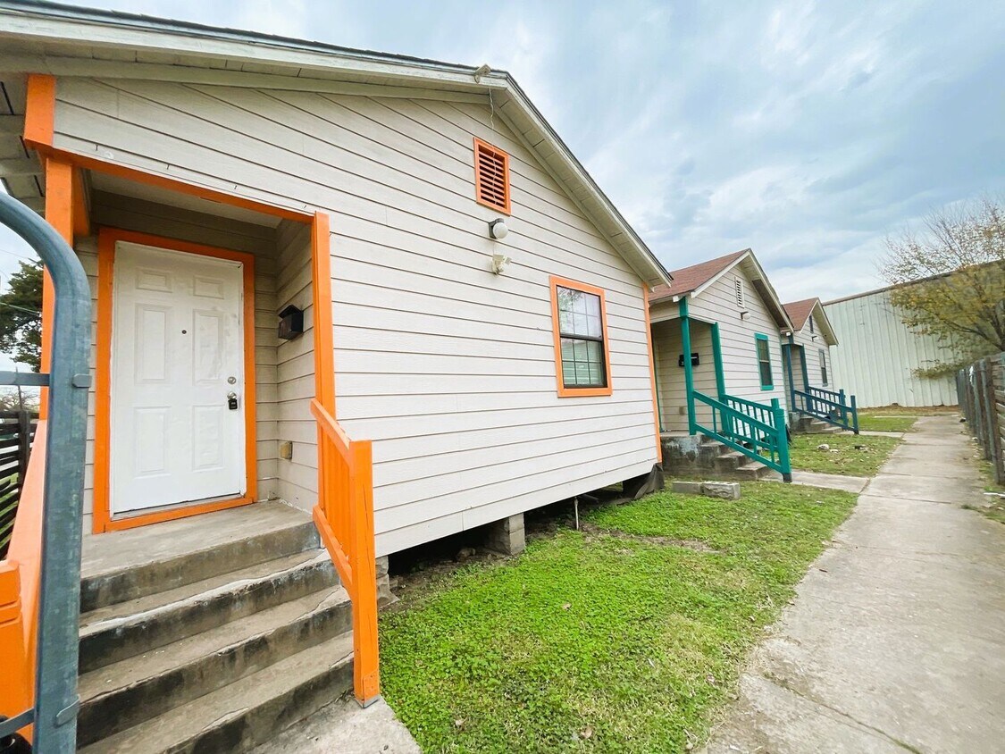 Foto principal - 3815 Drew St