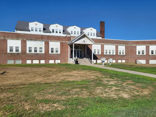 Building Photo - Mifflin Manor Apartments