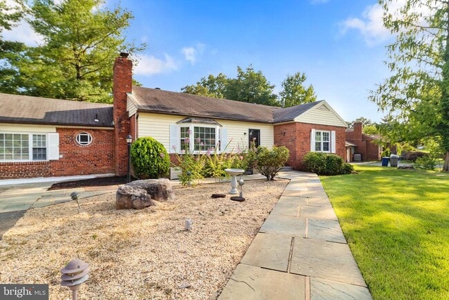 Foto del edificio - 5601 Dawes Ave