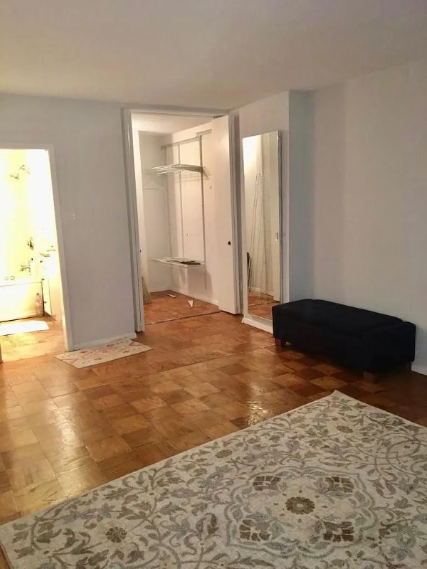 Foto del edificio - 5500 Friendship Blvd