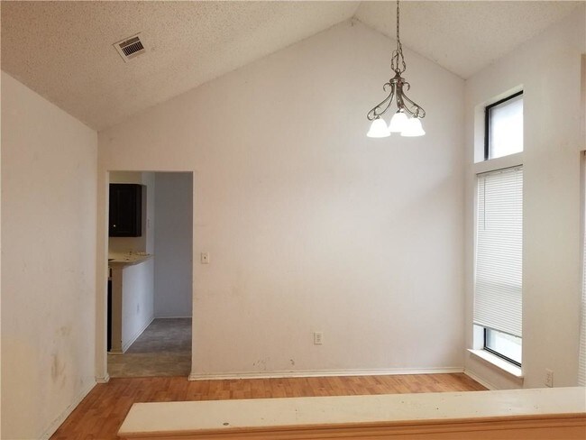 Building Photo - 1120 Concord Dr