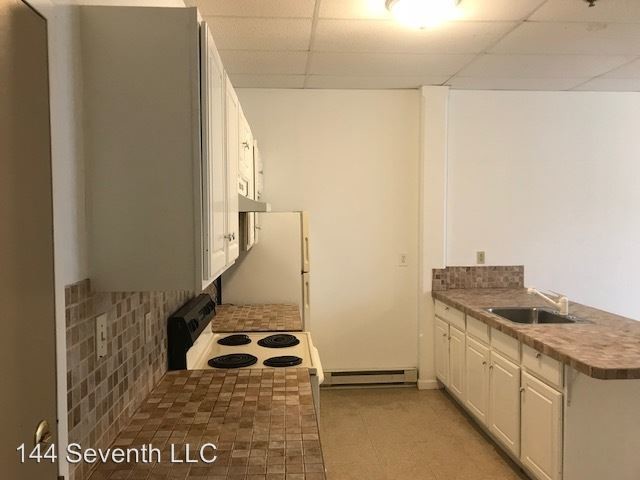 Foto principal - 144-144 N 7th St