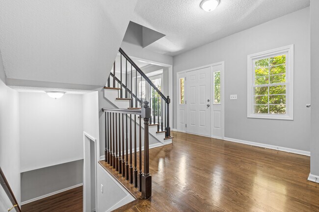 Building Photo - 6128 157th St