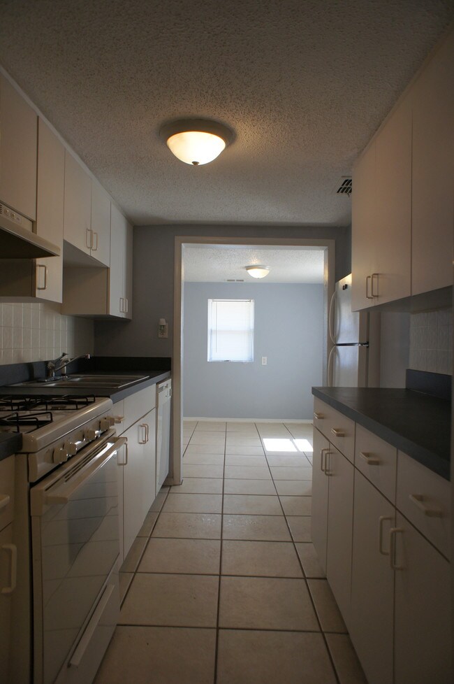 Foto del edificio - 37949 6th Ave