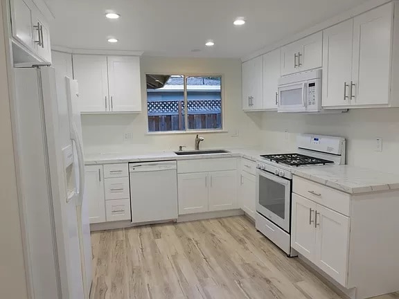 Building Photo - Single Family Home at 2419 Pebble Beach Dr...