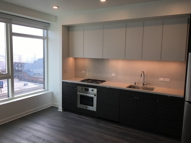 Foto del edificio - 1688 Pine St