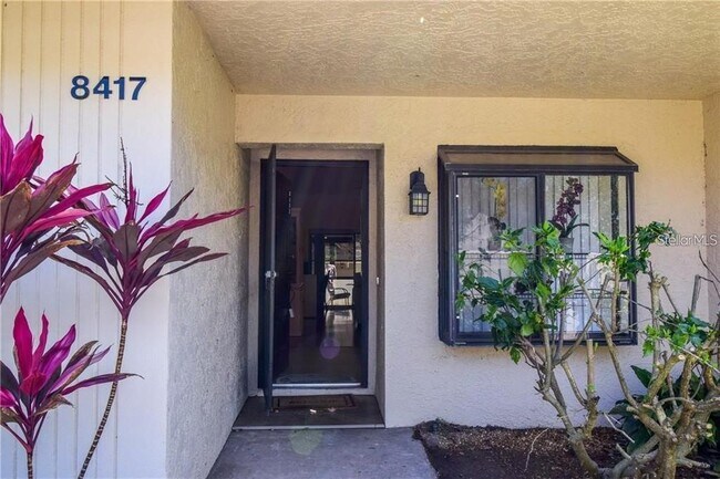 Building Photo - 8417 Gardens Cir
