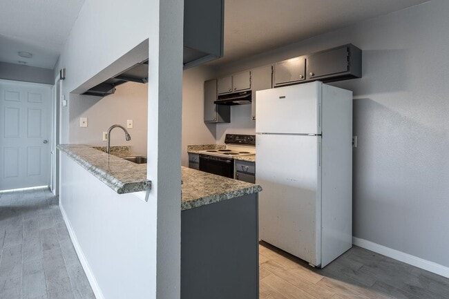 Building Photo - 107 Shannon Unit C Cir