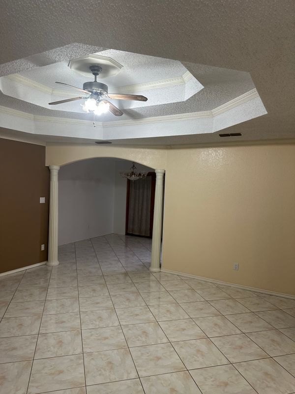 Building Photo - 1653 W San Marcelo Blvd