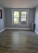 Building Photo - 117 Corbin Ave