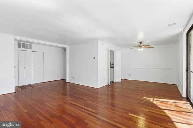 Foto del edificio - 3360 Huntley Sq Dr