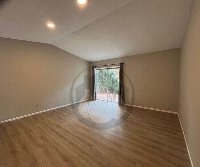 Foto del edificio - Single Level House-S Salem. Ready to Move in!!!