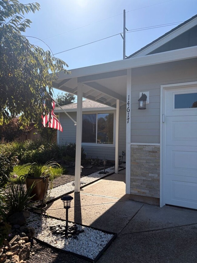 Beautifully Remodeled 3 Bedroom Home with ... - Beautifully Remodeled 3 Bedroom Home with ...