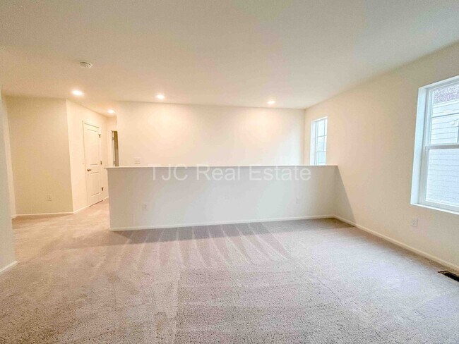 Foto del edificio - 6277 N Nepal Ct