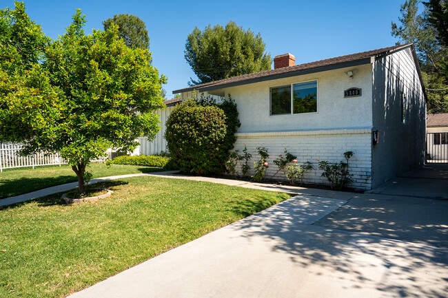 Building Photo - 5840 Allott Ave