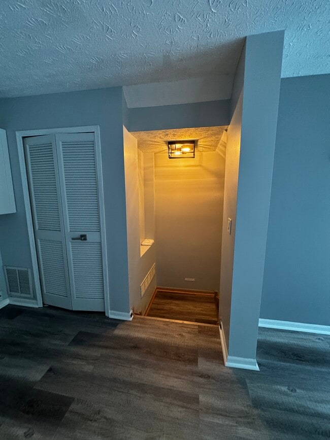 Building Photo - 868 Tollis Pky