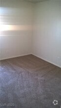Building Photo - 2121 Blue Breeze Dr