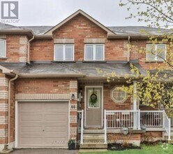 Building Photo - 60 Southwoods Cres