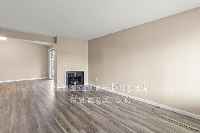 Foto del edificio - 1394 Pajaro Ave