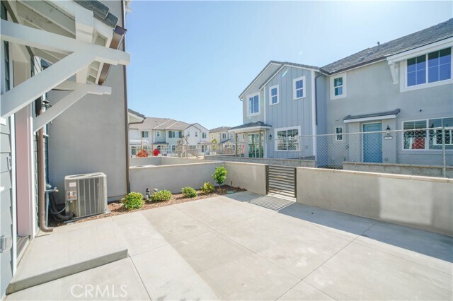 Foto del edificio - 4252 Hollyhock