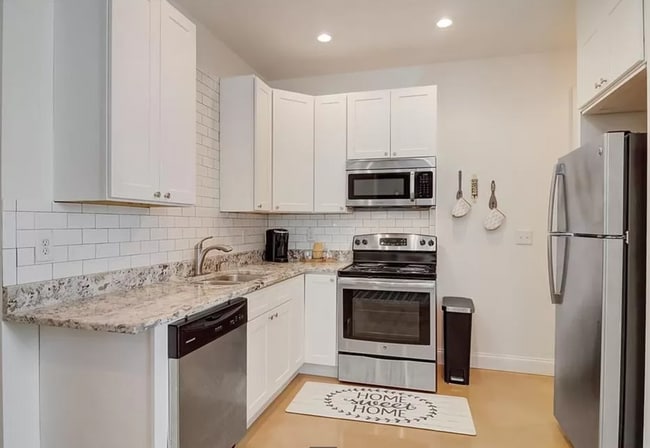 Photo - 947 N Ormewood Park Dr SE Townhome