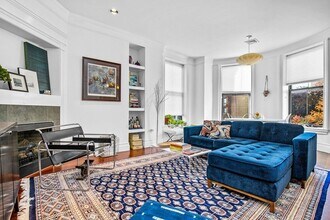 Building Photo - 692 Tremont St