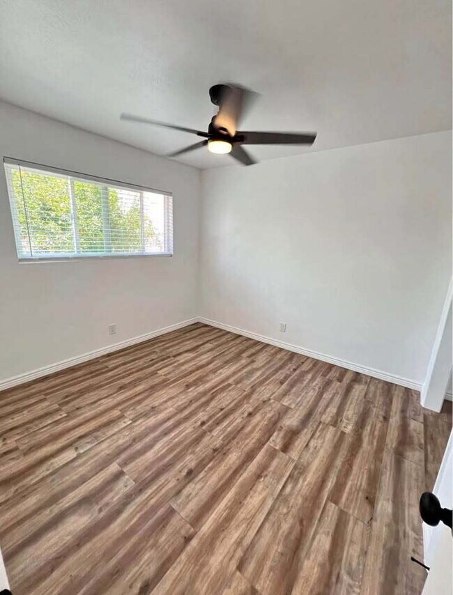 Foto del edificio - "Private Room with a shared bathroom (1 other room) locate in the Heart of Washington, UT!"