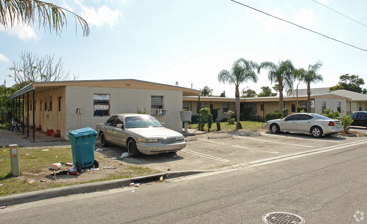 Exterior photo - 320 NE 13th Ave