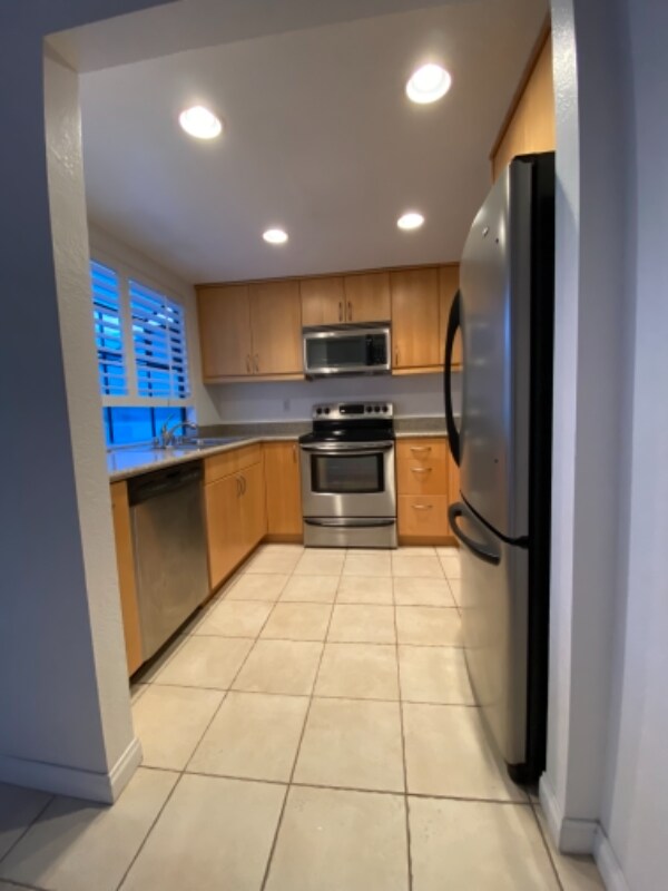 Foto del edificio - 4075 Crystal Dawn Ln