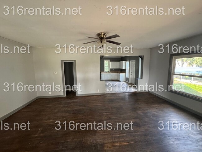 Building Photo - $795 - 2 bed 1 bath - Single Family Home