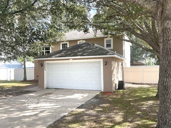 Building Photo - 3223 Scenic Woods Dr