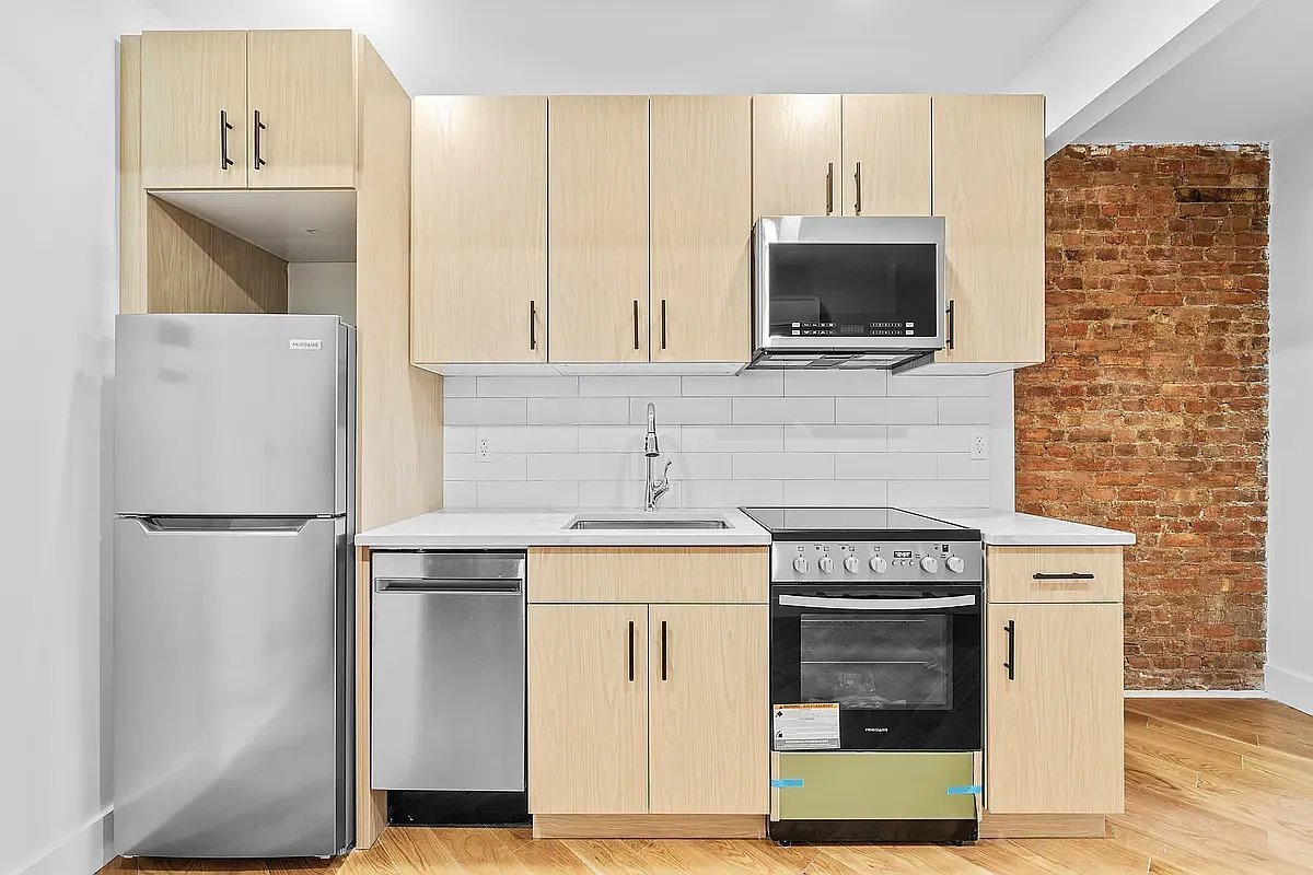 Foto del edificio - 192 Bedford Ave