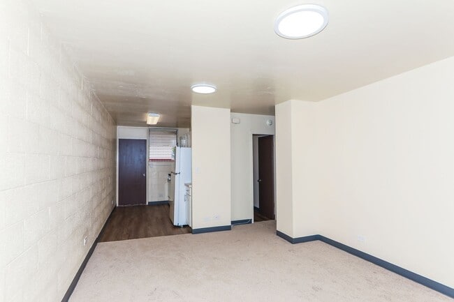 Building Photo - Newly renovated - 2 bedroom 1 bath with 1 parking