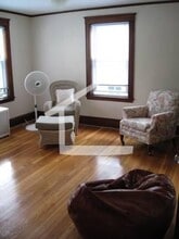 Building Photo - 25 Elmira St