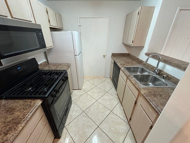 Foto del edificio - BRIGHT 1 BD & 1 FB CONDO IN SOUTHWEST LAS VEGAS