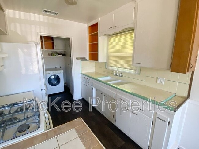 Foto del edificio - 8709 Elden St