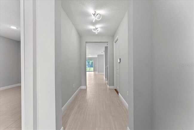 Foto del edificio - 19105 Planetree St