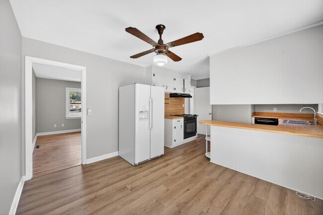 Foto del edificio - 1321 Briarfield Ave