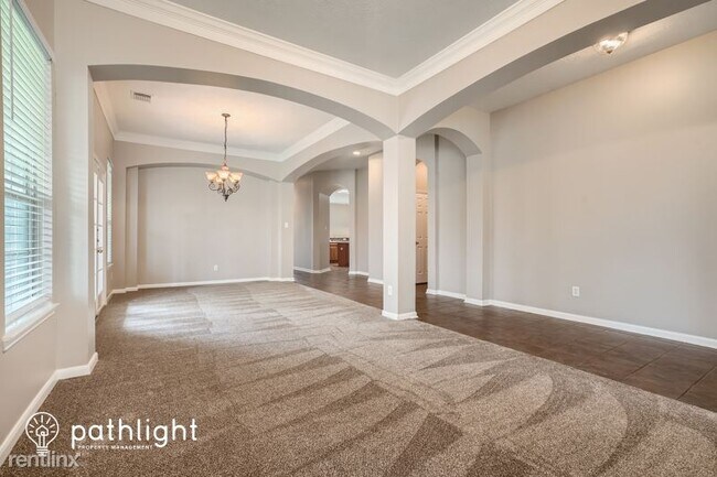 Building Photo - 4 br, 3.5 bath House - 918 Mystic Village ...
