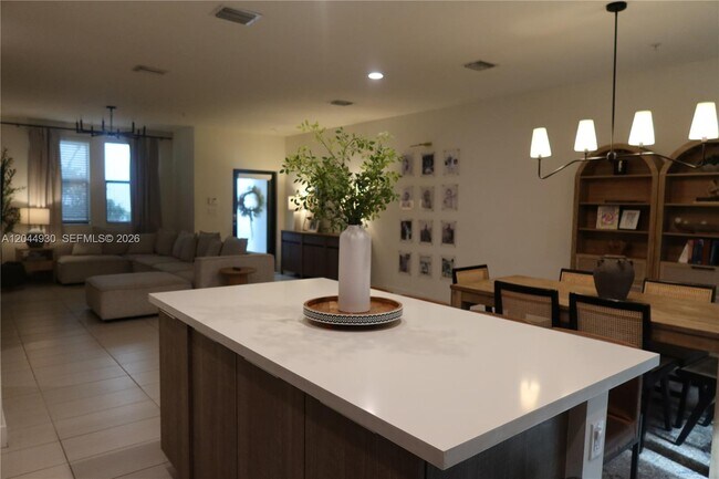 Foto del edificio - 10467 NW 82nd St