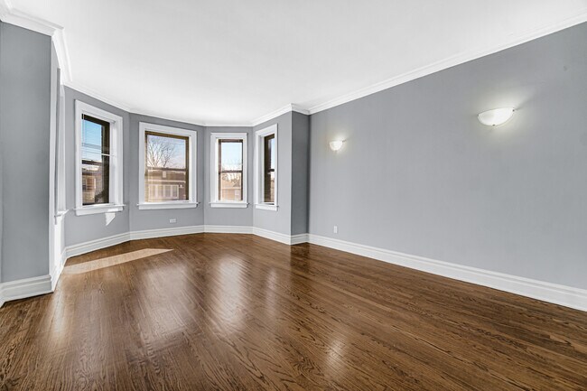 Building Photo - 1741 W 80th St