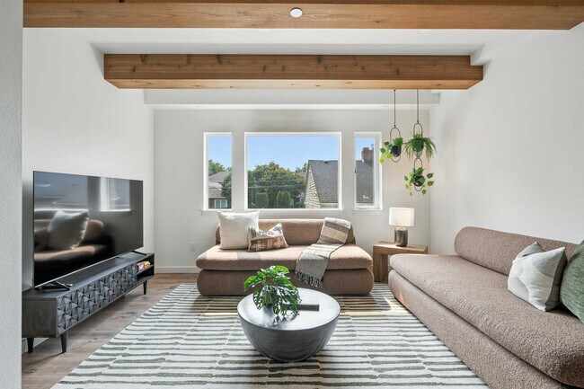 Foto del edificio - 925 NE 23rd Ave