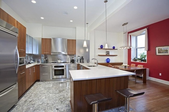 Building Photo - 426 W 58th St