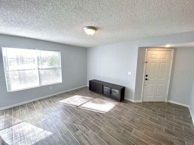 Foto del edificio - 5152 Conroy Rd