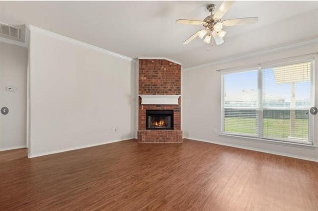 Foto del edificio - 6930 Misty Meadow Ln